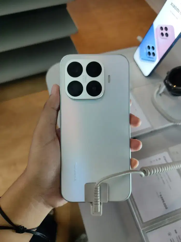 XIAOMI 17T 12/512