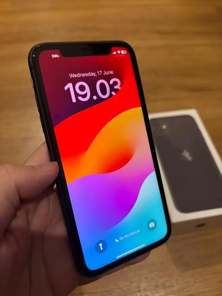 iPhone 11 128GB Black Inter Sinyal Aktif All Operator