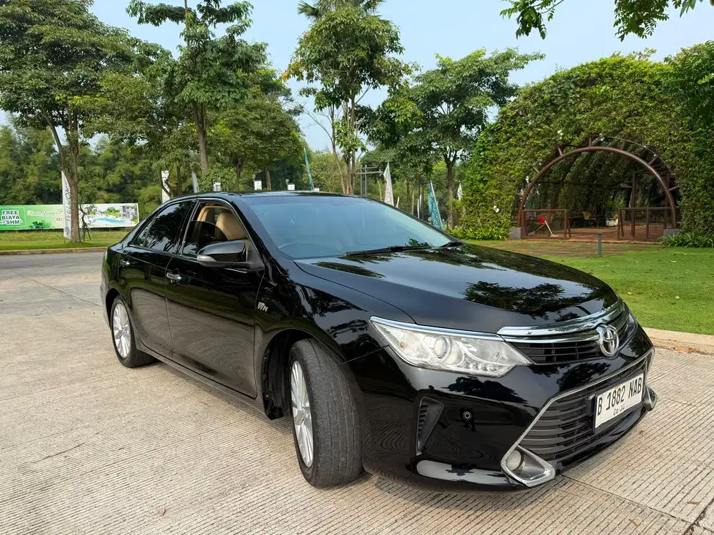Toyota Camry 2.5 V AT 2015