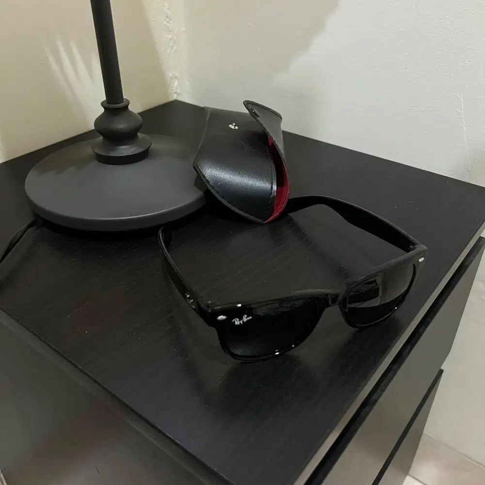 Ray-Ban New Wayfarer RB2132F
