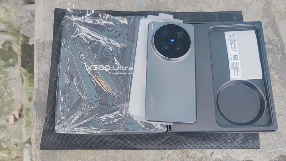 Vivo x300 ultra 512gb fullset garansi resmi 2027