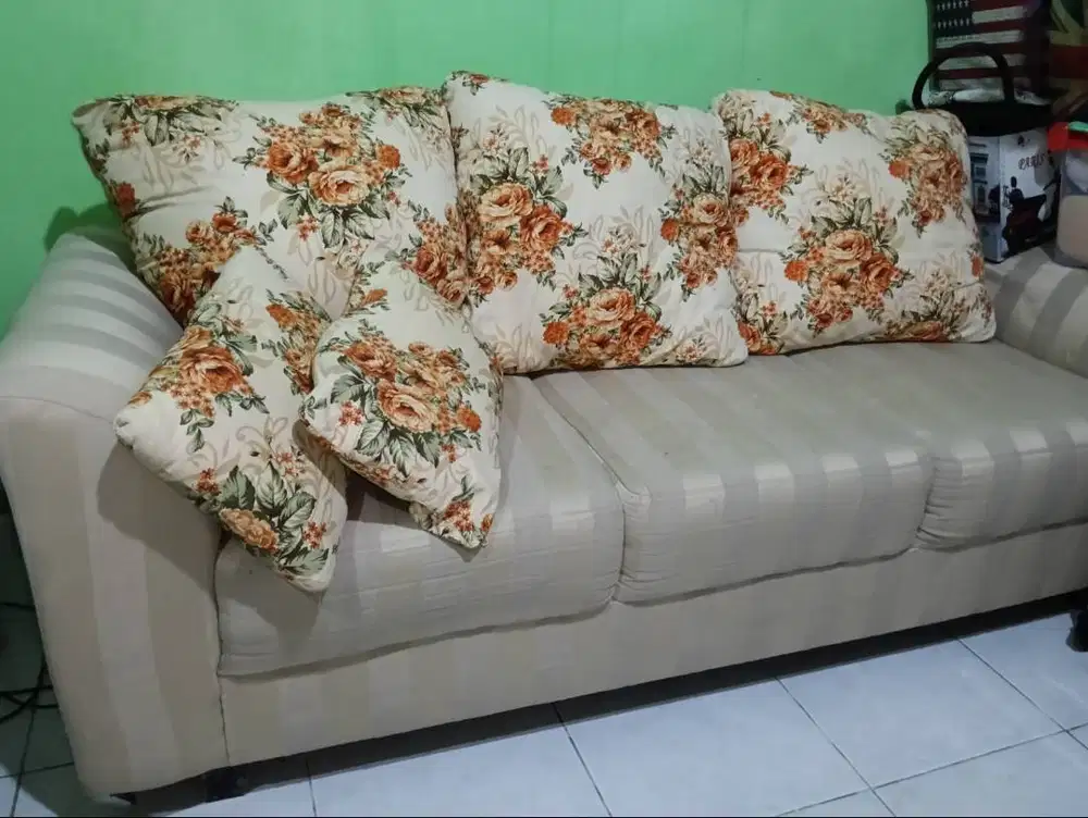 DIJUAL Sofa Coklat Empuk dan Nyaman
