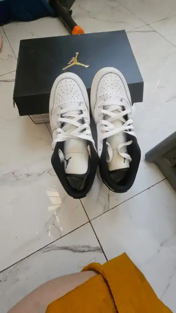 Sepatu Nike jordan 1 low