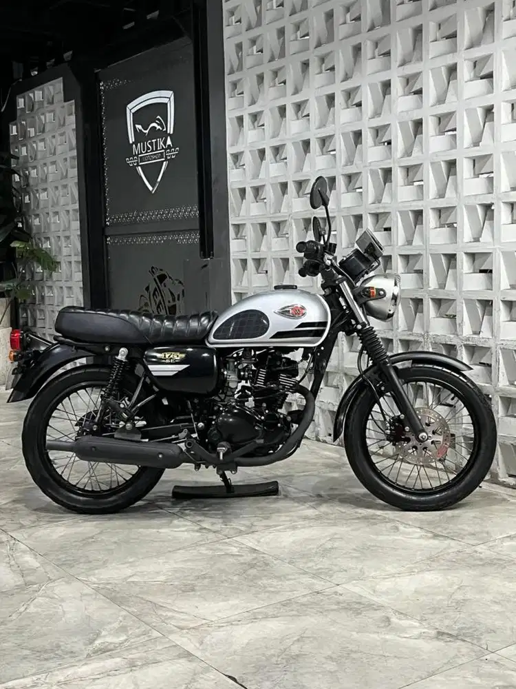 Terbatas!!Kawasaki W175 SE th 2019 - Ayu Mustika