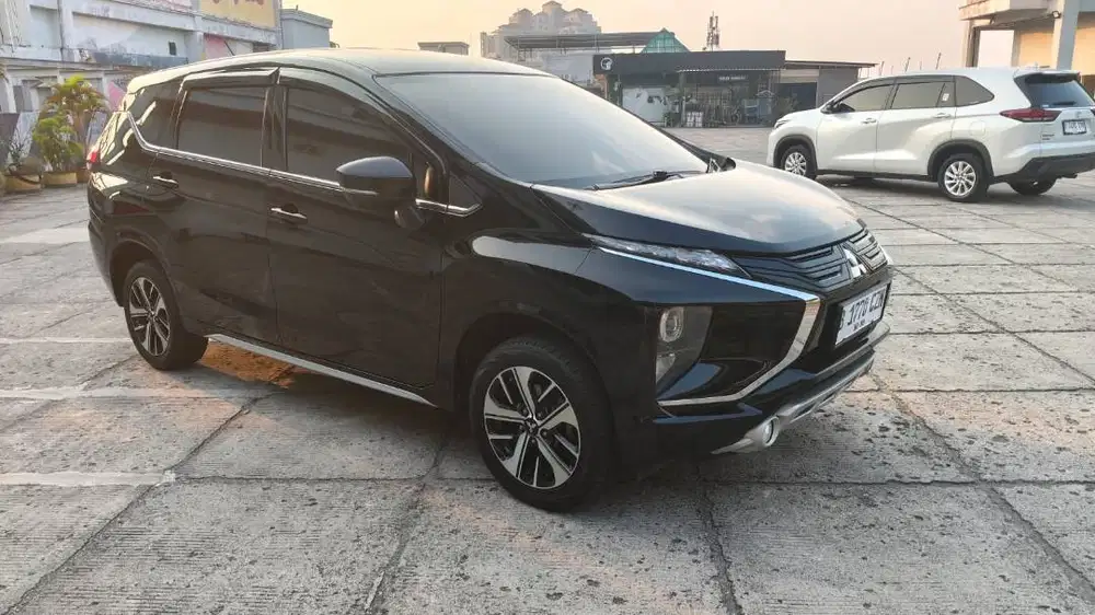 Mitsubishi Xpander 1.5 sport at 2019 hitam km 112 ribu