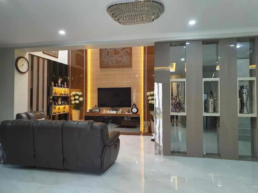 Dijual Rumah Mewah di Modern Land