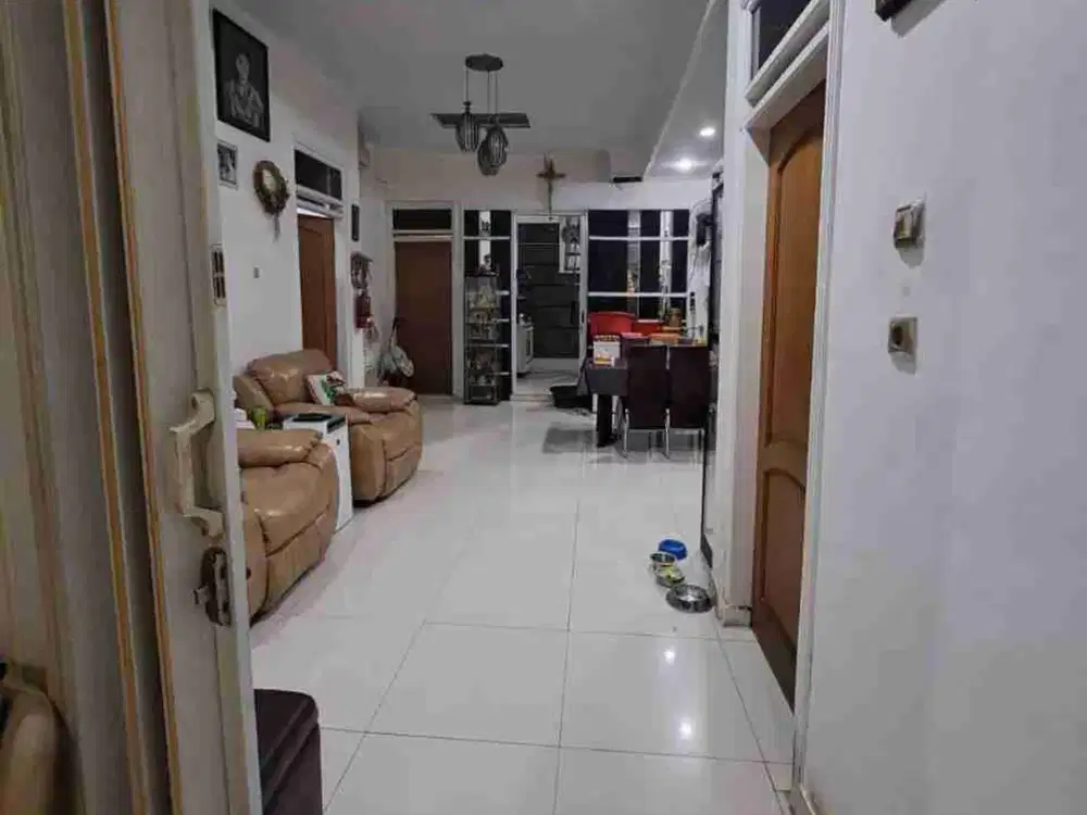 Rumah Diap Huni di Taman Holis Indah THI