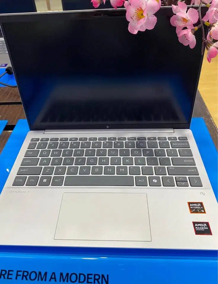 HP OmniBook 7 Aero 13 AMD Ryzen AI 5 340 16GB/512GB 13.3′′ W11+OH2024