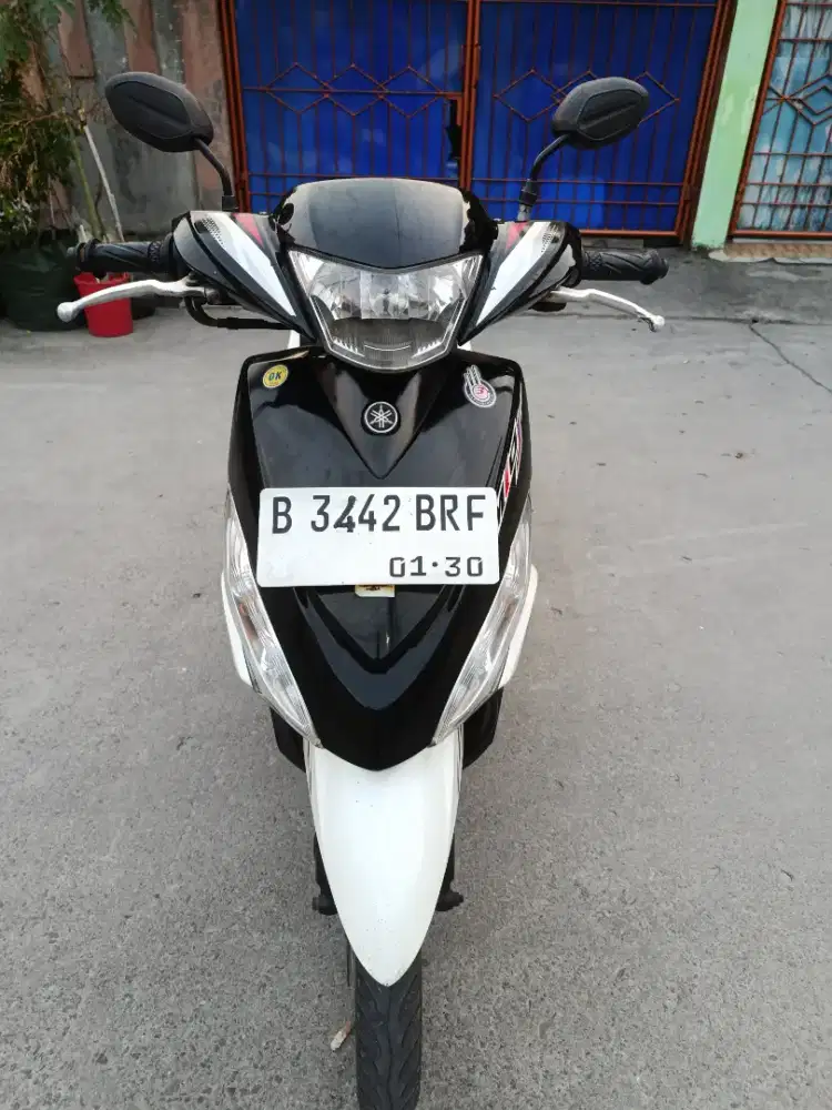 Mio j orisinil warna putih