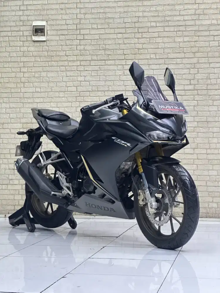 ODO 13RB‼️Honda CBR 150R ABS 2023 Matte Black Simpanan - Mustika motor