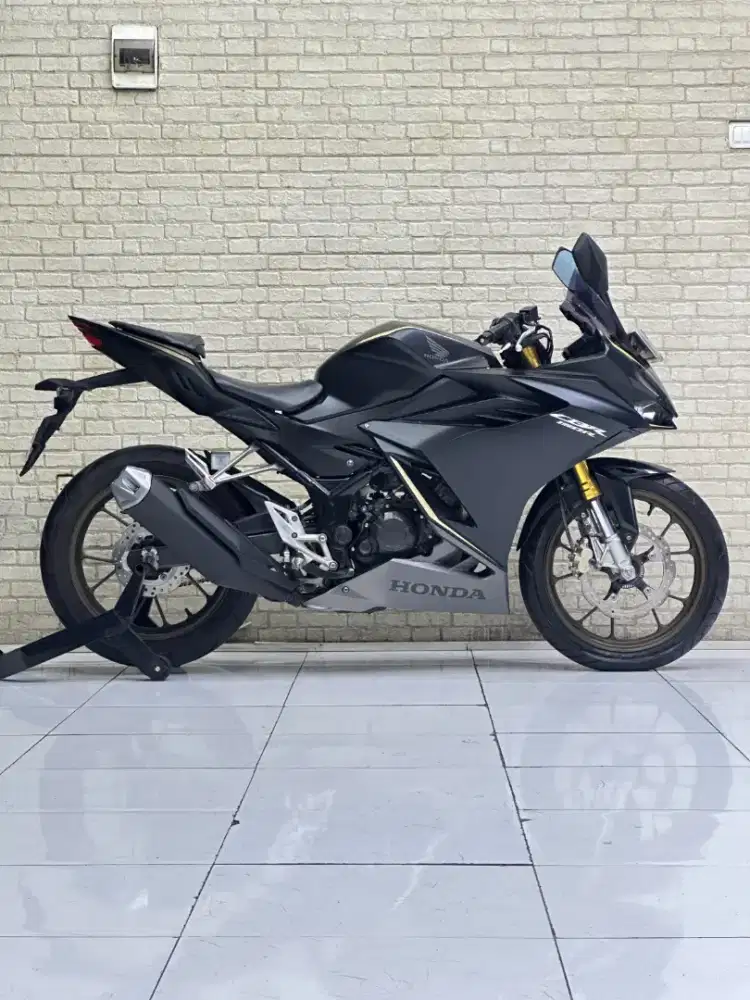 ODO 13RB‼️Honda CBR 150R ABS 2023 Matte Black Simpanan Mustika Malang