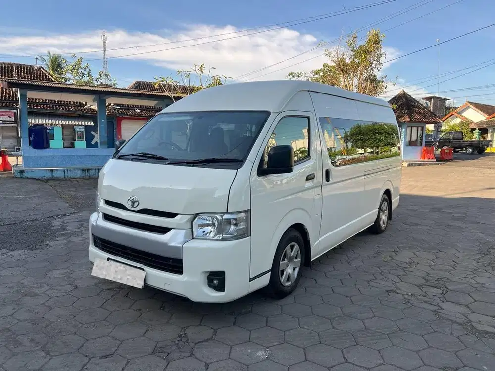 Toyota Hiace 2023