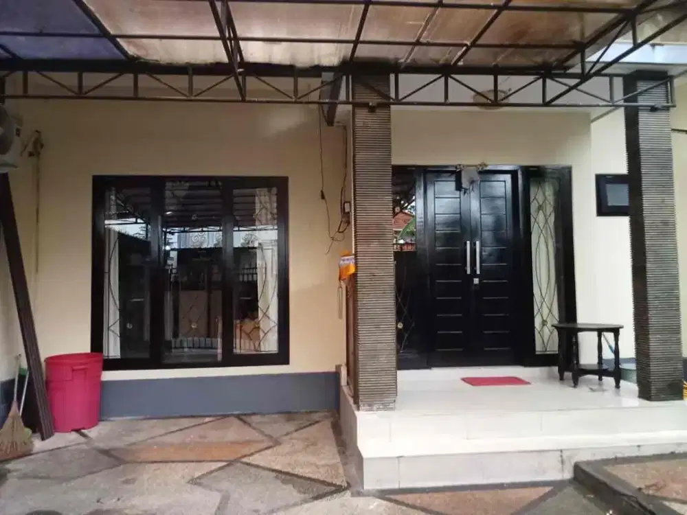 Disewakan Rumah 2 lantai siap huni, Renon