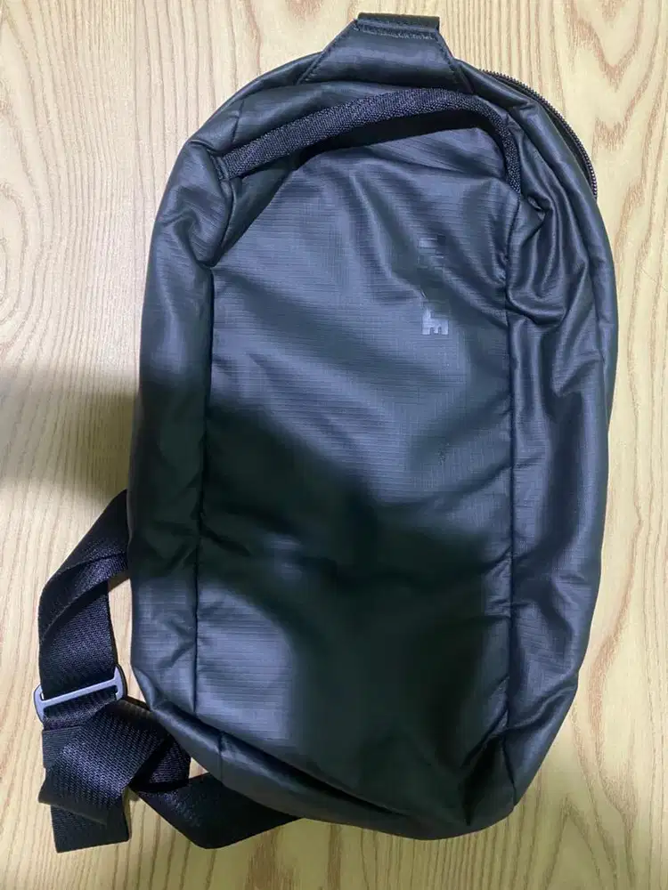 Thule Tact Sling Bag TACTSL08 8L - Black