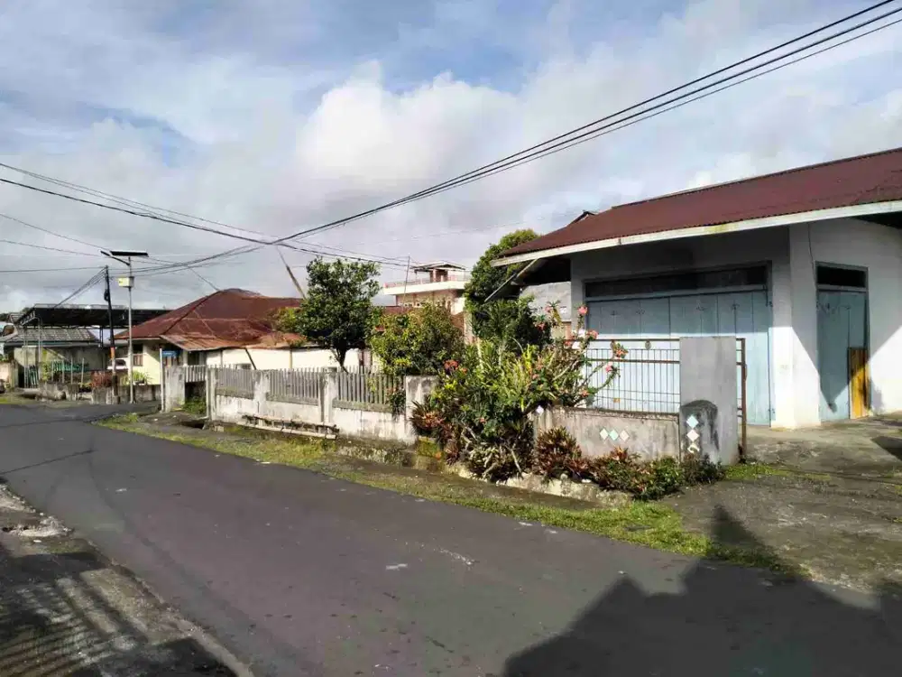 DIJUAL CEPAT RUMAH DAN KIOS STRATEGIS DAERAH LANGOWAN, HARGA SANGAT MURAH