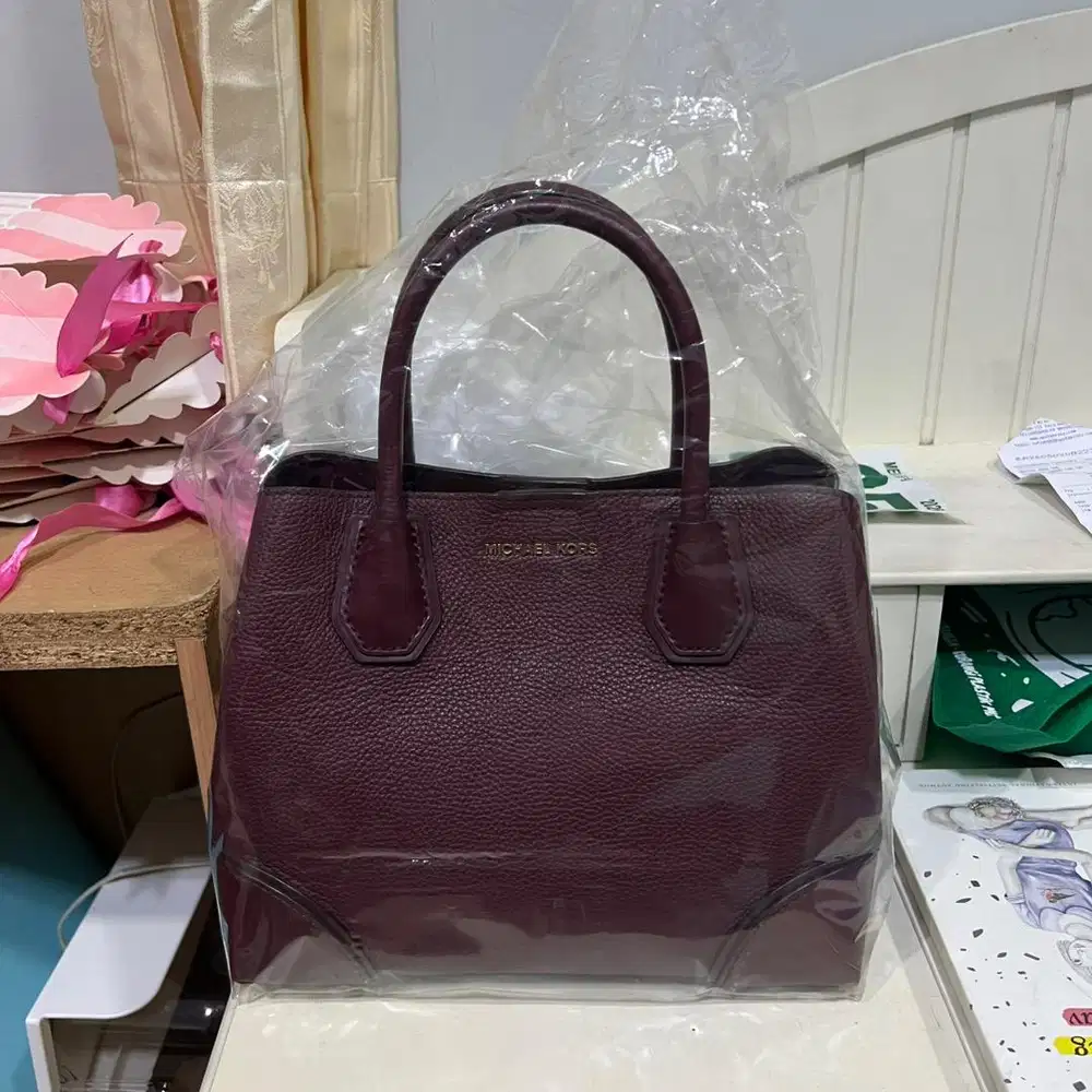 Michael Kors Mercer Gallery Pebbled Leather