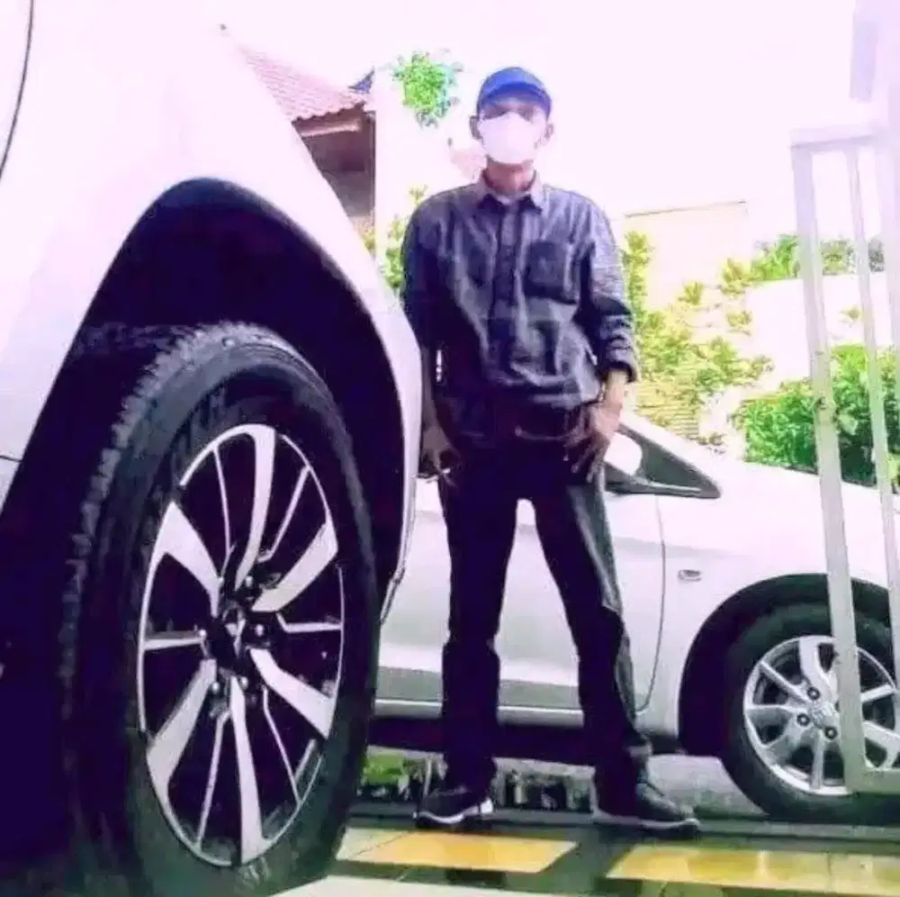 Cari Pekerjaan sebagai Driver Keluarga/Kantor atau Travel