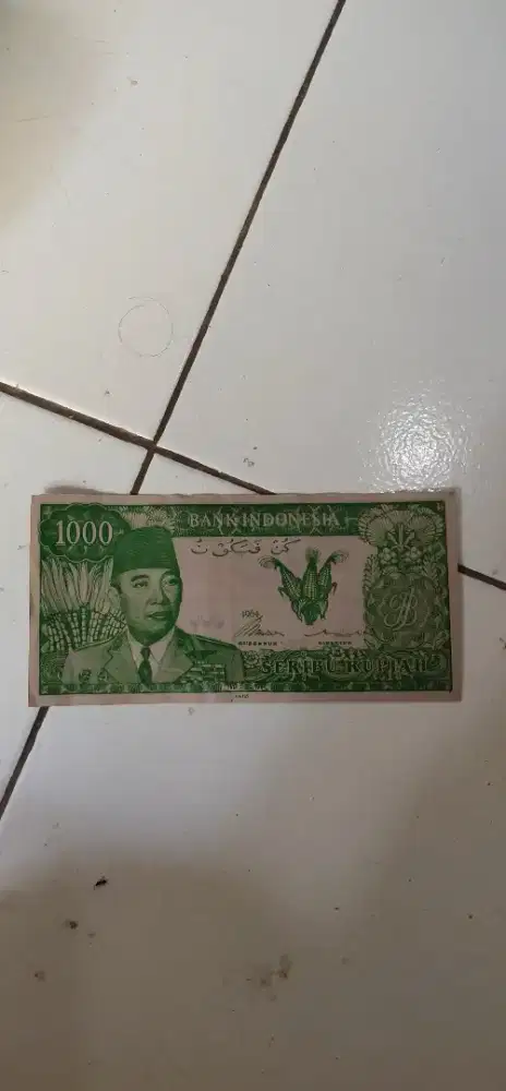 Uang Kertas Soekarno dan 9 Penari Jepang , Pecahan Rp.1000 Thn 1964