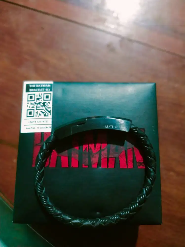 di jual gelang kesehatan THE BATMAN BRACELET orginal sise L masih mulu