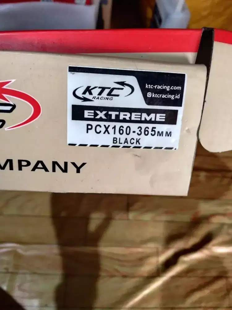Shock ktc extreme uk 365 mm pemakaian baru 3 bulan