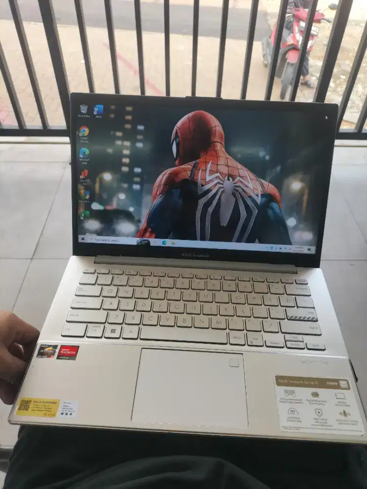 Asus Vivobook Go 14 E1404FA