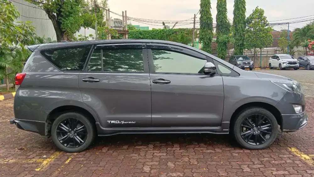 Toyota Kijang Innova Diesel TRD 2.4 At 2020