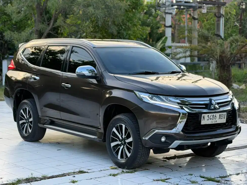 [RARE COLOR] Mitsubishi Pajero Dakar 2.4 AT Diesel Th. 2018 Siap Pakai