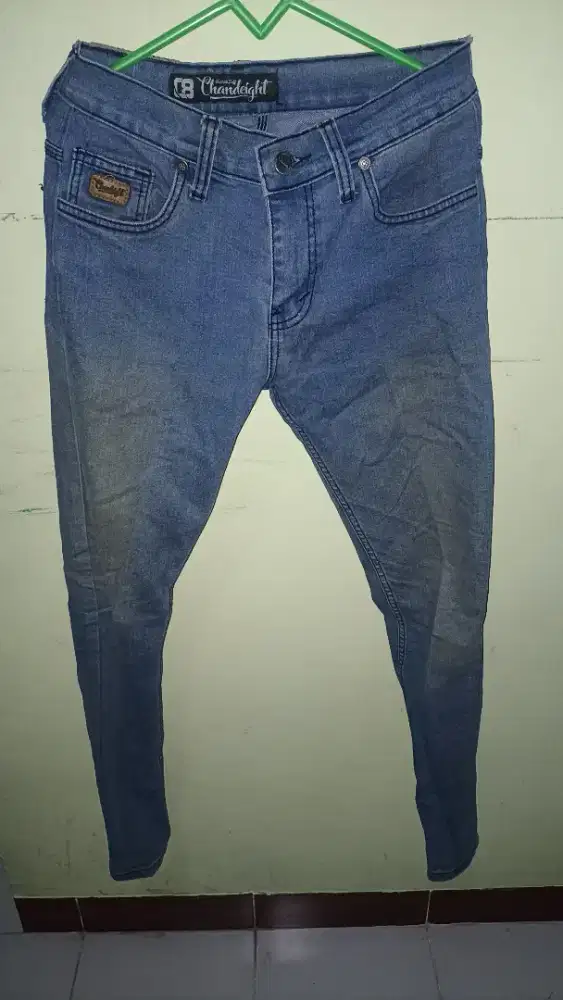 Celana Jeans Merk Chandeight