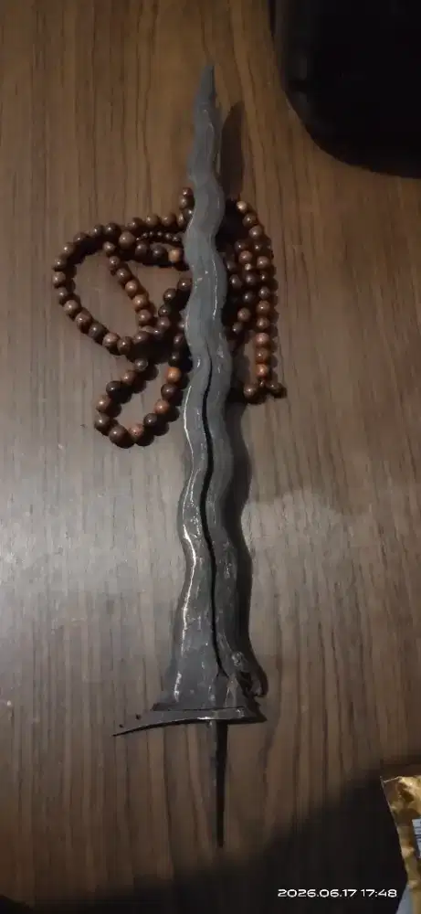 Keris luk 13 sengkelat