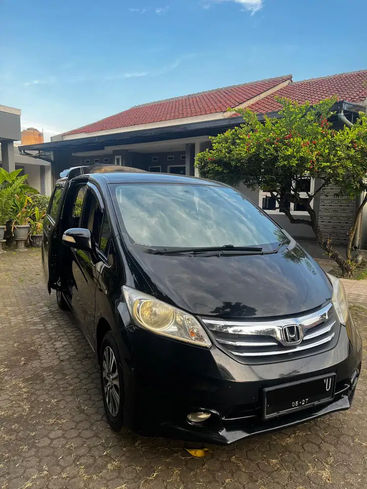Honda Freed 2013 Bensin