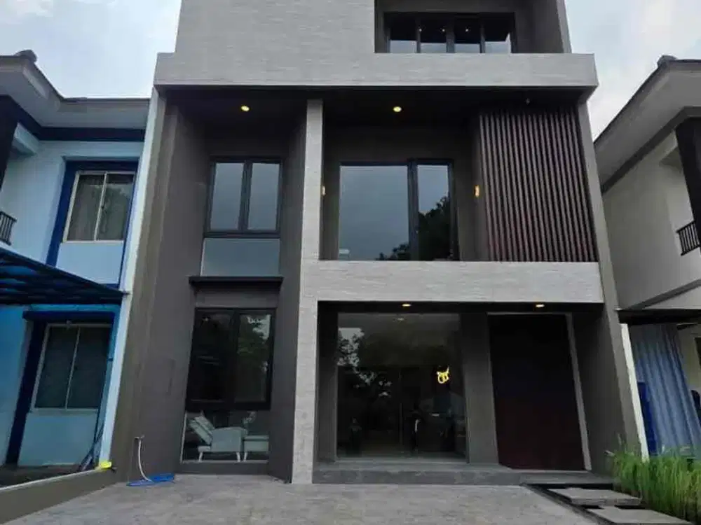 Rumah Mewah Dijual Murah Kawasan Premium Sutera Feronia