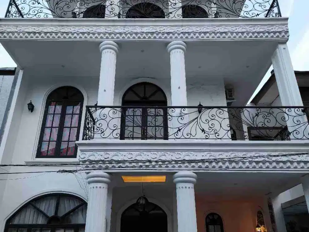 Dijual Cepat Butuh Uang Rumah Lux Modern Dengan Kolam Renang Di Dalam Kompleks Antapani Bandung