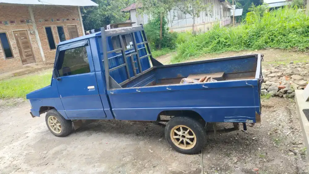 kijang komando pick up 1982