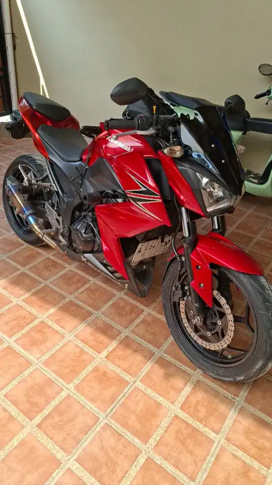 Kawasaki Z250 Merah