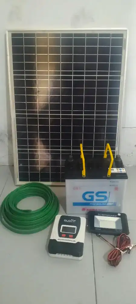 Panel Surya alternatif listrik