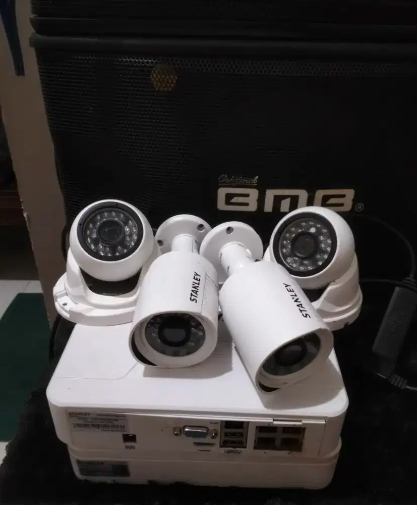 4 kamera+ DVR/NVR+power supply
