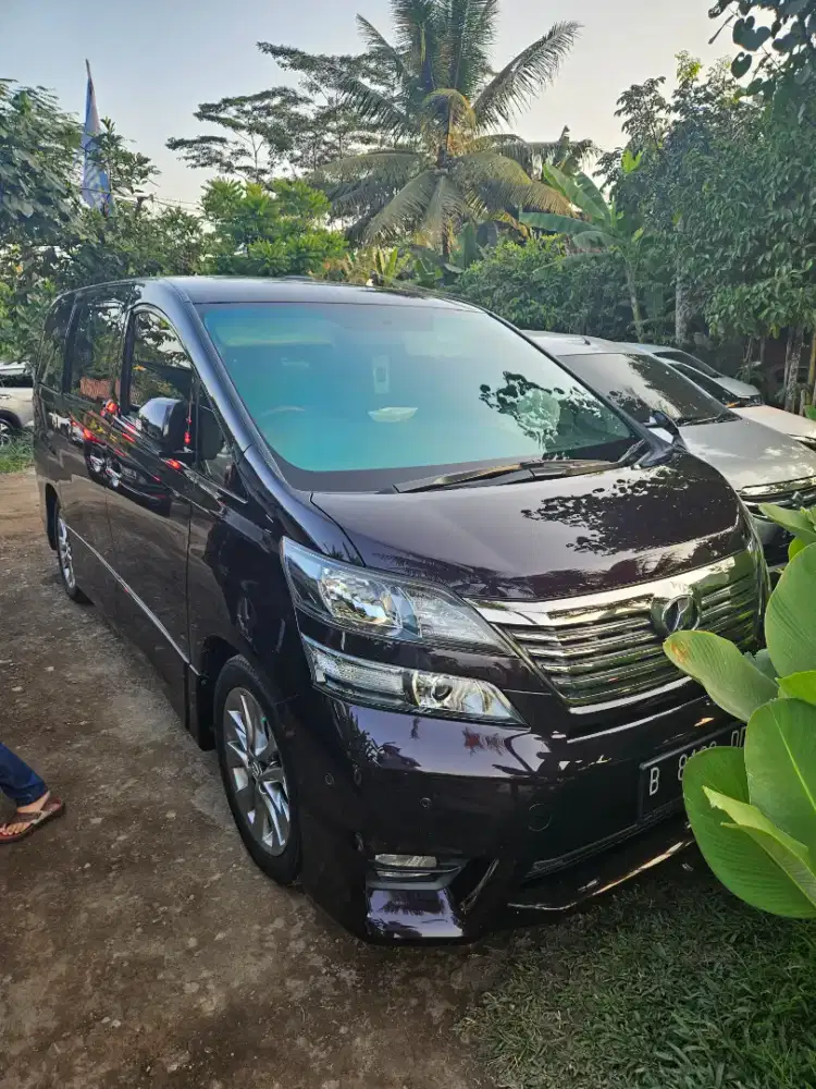 VellFire 2.4 Z Premium Sound Matic Th.2010/2011 Bln.2 Km 74 Rb Asli