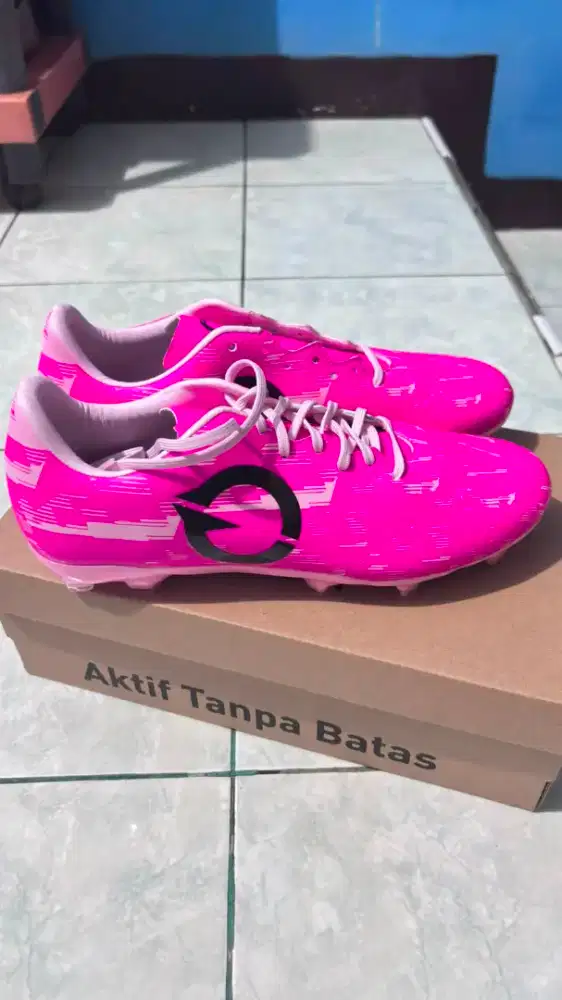 Dijual Sepatu Bola Original Merk GACOR size 40