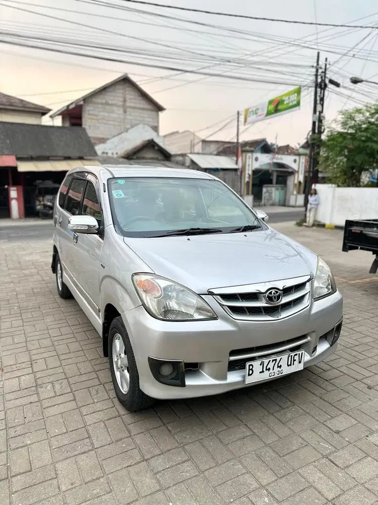 AVANZA G 2010 MATIC