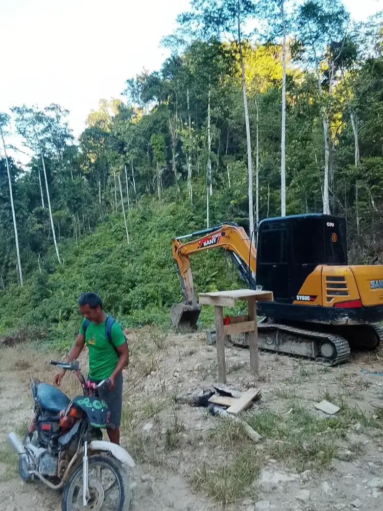 Sewa excavator kelas 60 ton