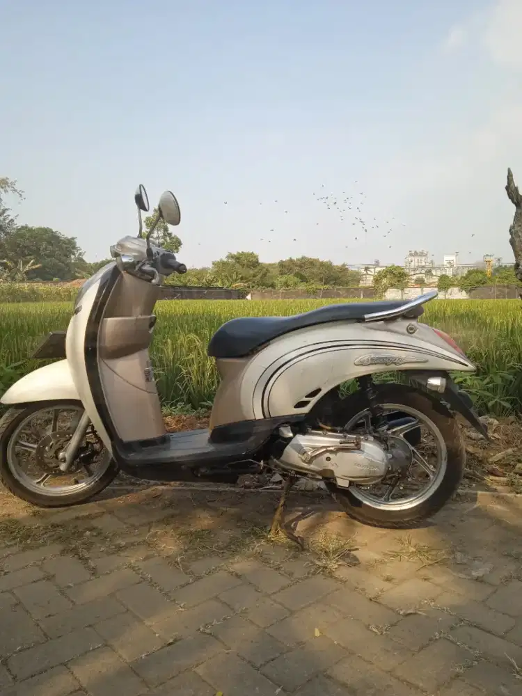 Jual Scoopy karbu thn 2012