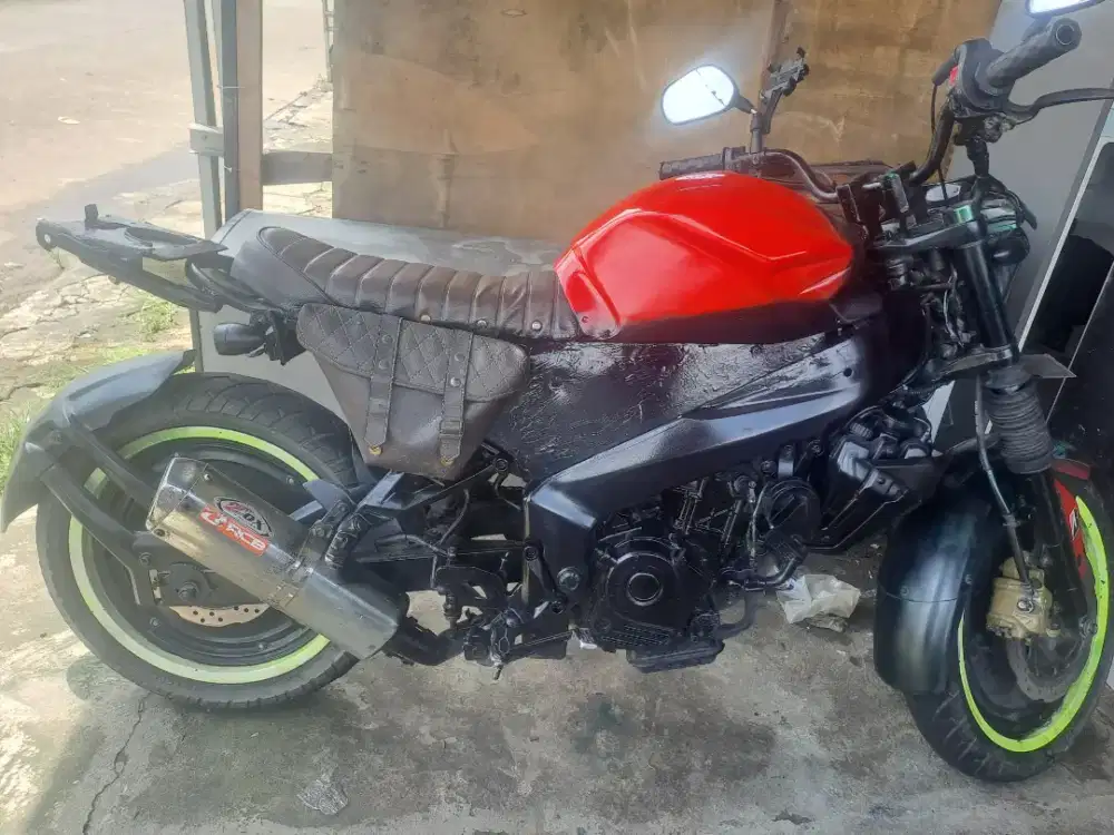 Kawasaki bajaj ns200