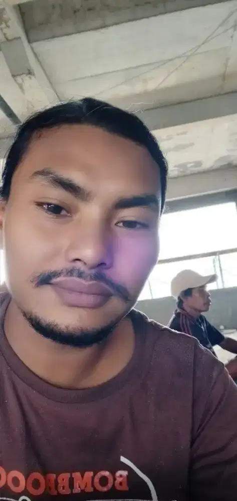 Cari pekerjaan saya biasa bersih bersih taman dan  peternakan