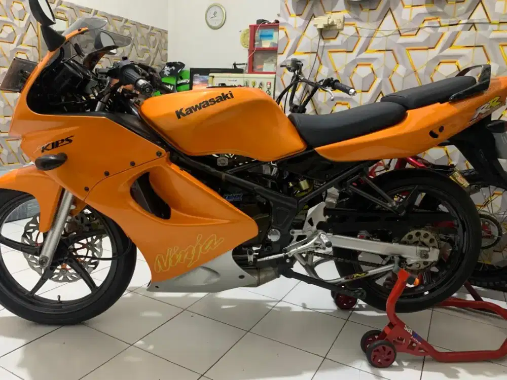 Kawasaki ninja rr orange
