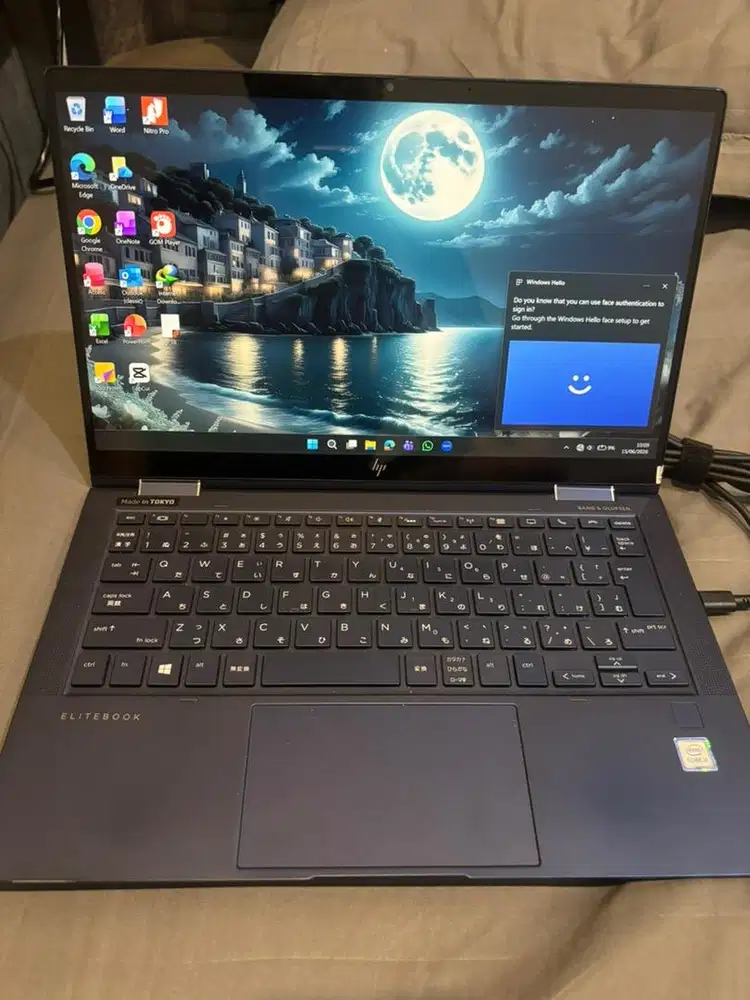 Laptop HP dragonfly touchscreen i5 gen 8 mulus