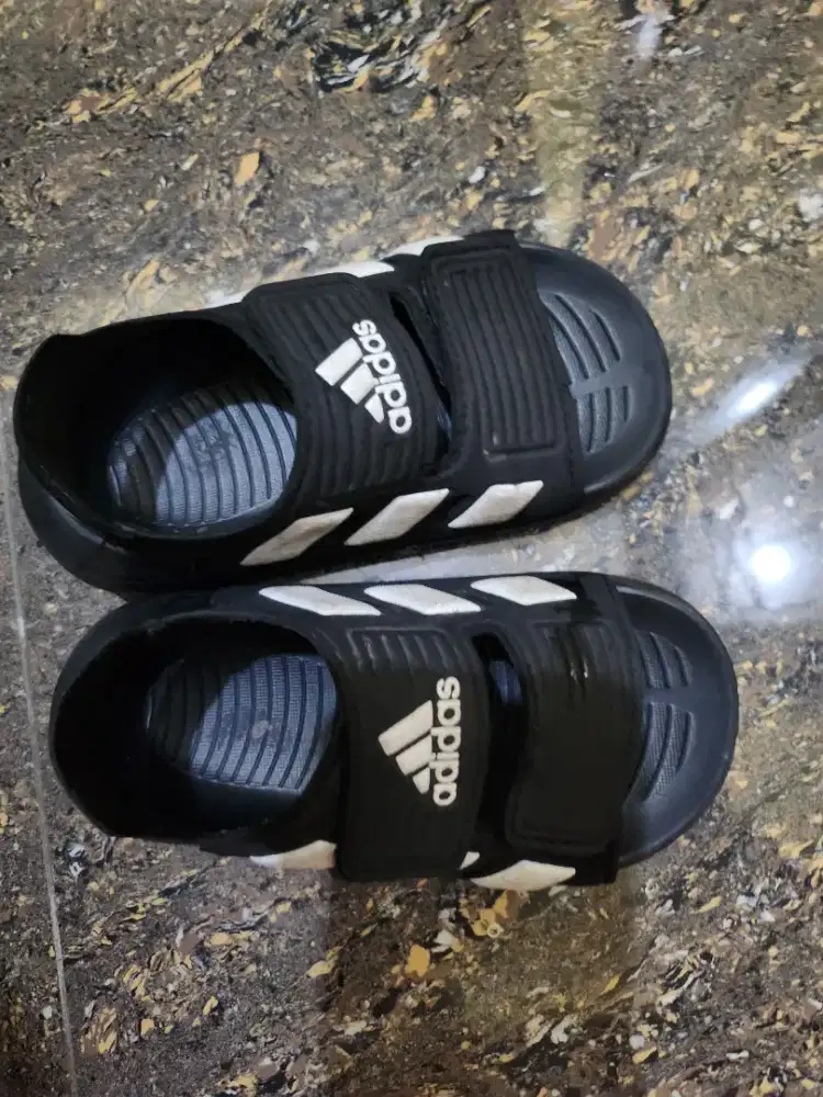 Sepatu Sandal Adidas Anak