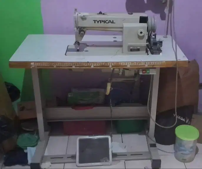 Mesin Jahit TYPICAL GC 628-1