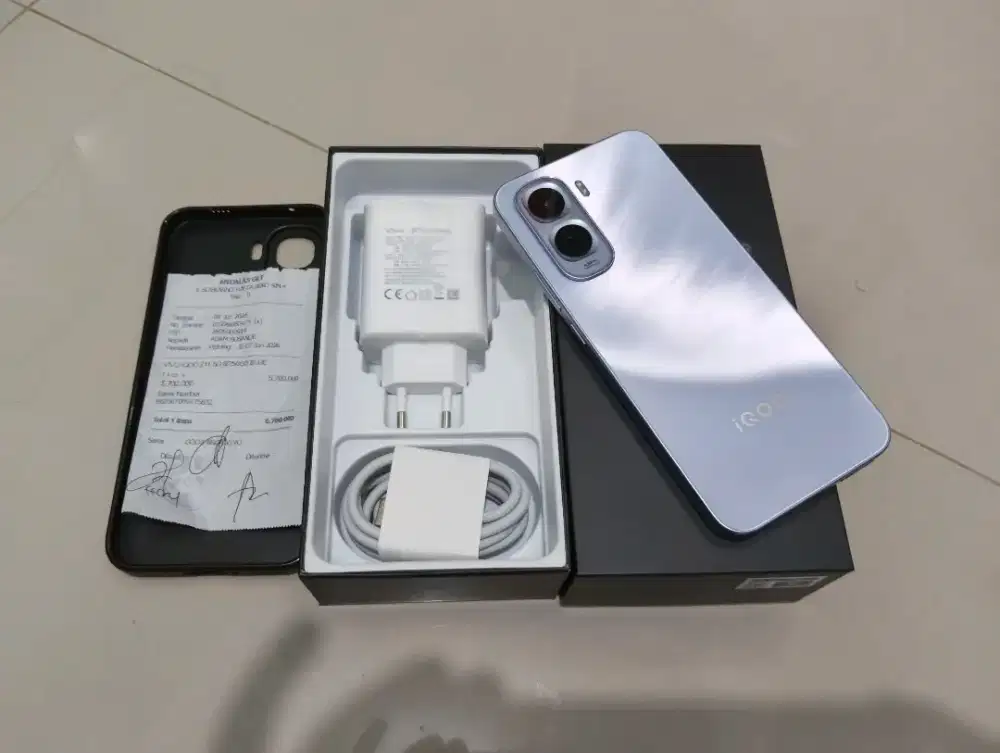 Vivo iqoo z11 baterai 9020mah ram 8/256 fullset