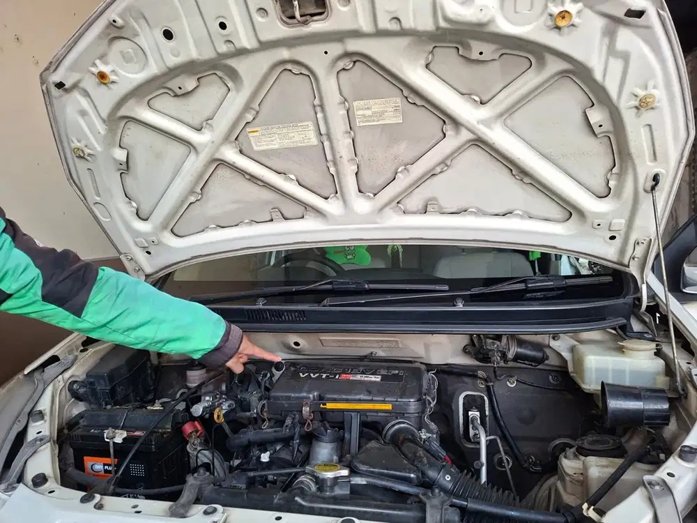 Toyota Avanza 2011 Bensin