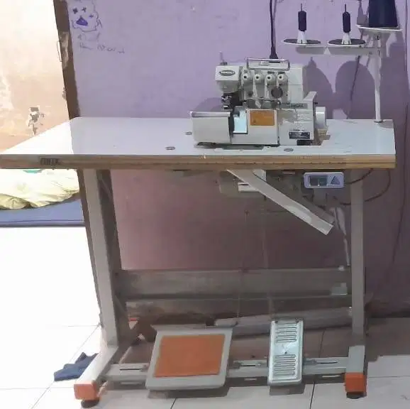 Mesin Obras Typical GN 794